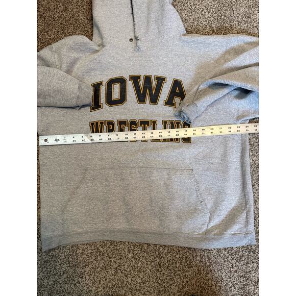 Vintage Iowa Hawkeyes Wrestling Grey Mens Large Hoodie Y2K Cotton Exchange - Picture 8 of 10